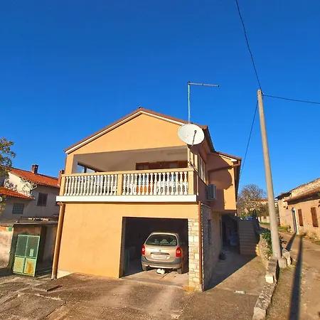 Apartman Cvetana 1213 Pula